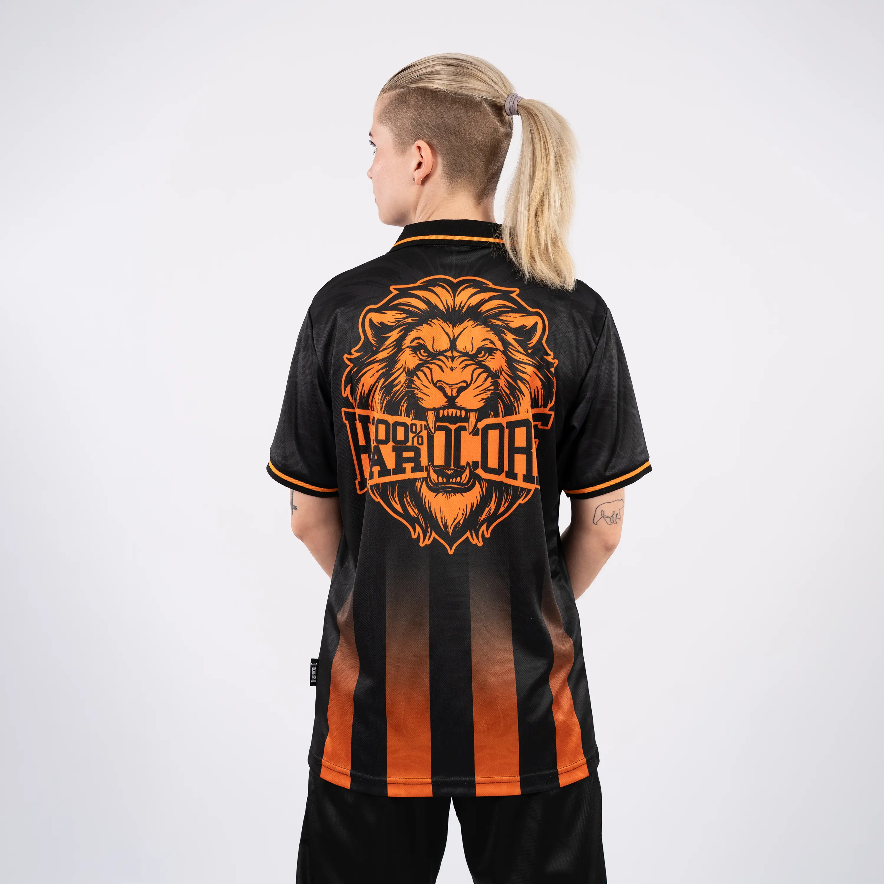 100% Hardcore Soccershirt Crowned - Image 4