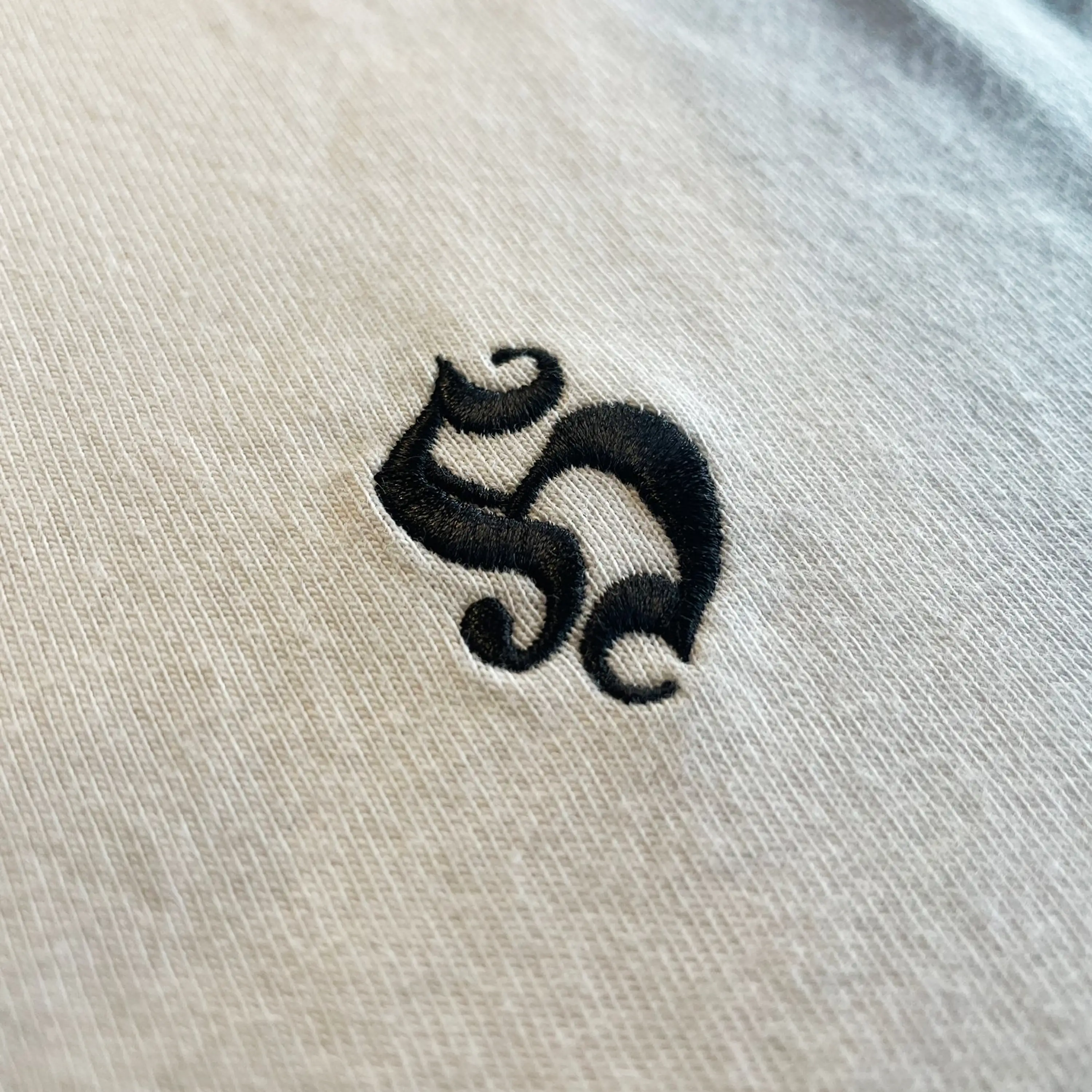 Hooligan Streetwear T-shirt Casual White - Image 3
