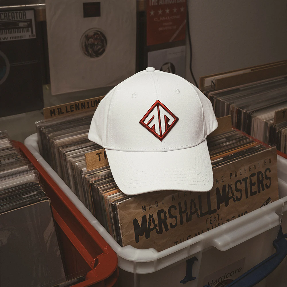 Marc Acardipane 6-Panel Carrier - Image 4
